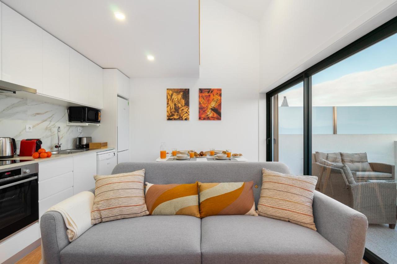 Whome Riverside View Premium Apartment W/ Ac & Terrace Porto Ngoại thất bức ảnh