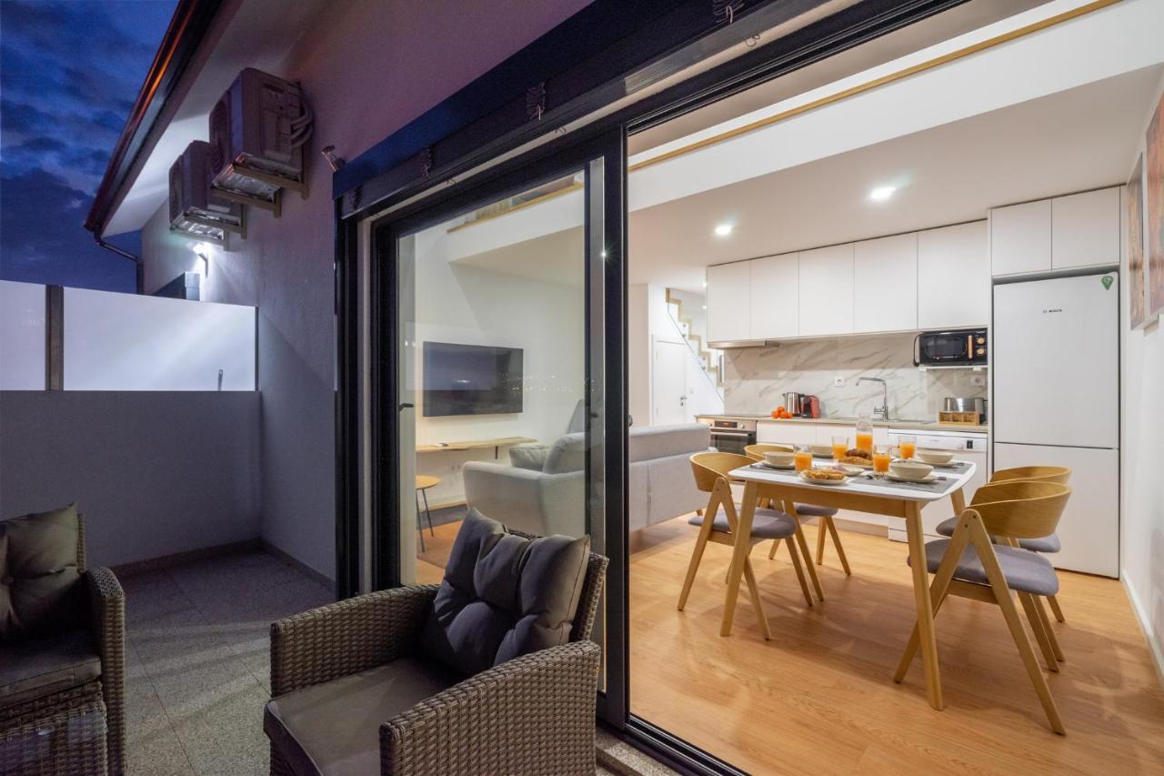 Whome Riverside View Premium Apartment W/ Ac & Terrace Porto Ngoại thất bức ảnh