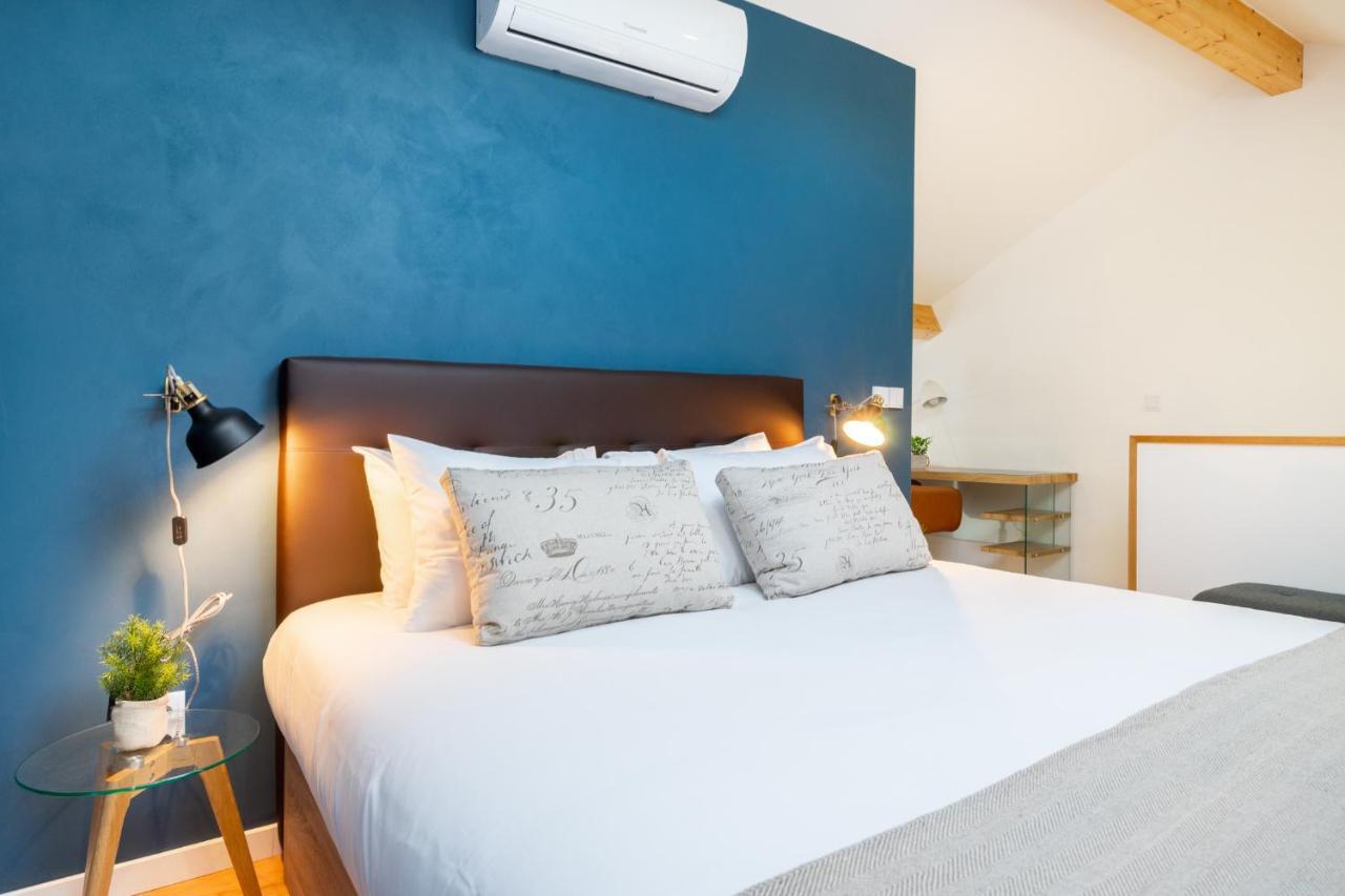 Whome Riverside View Premium Apartment W/ Ac & Terrace Porto Ngoại thất bức ảnh